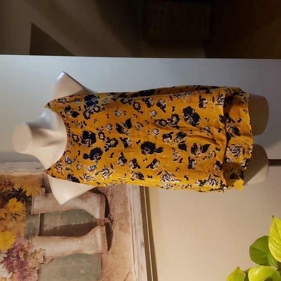 Paraphrase Tank - Picture 1 of 6